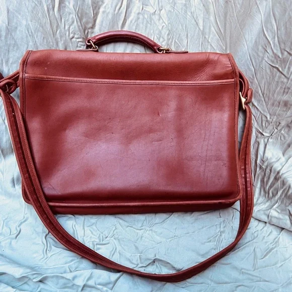 Coach Men's Brown Leather Messenger Bag - Picture 2 of 8